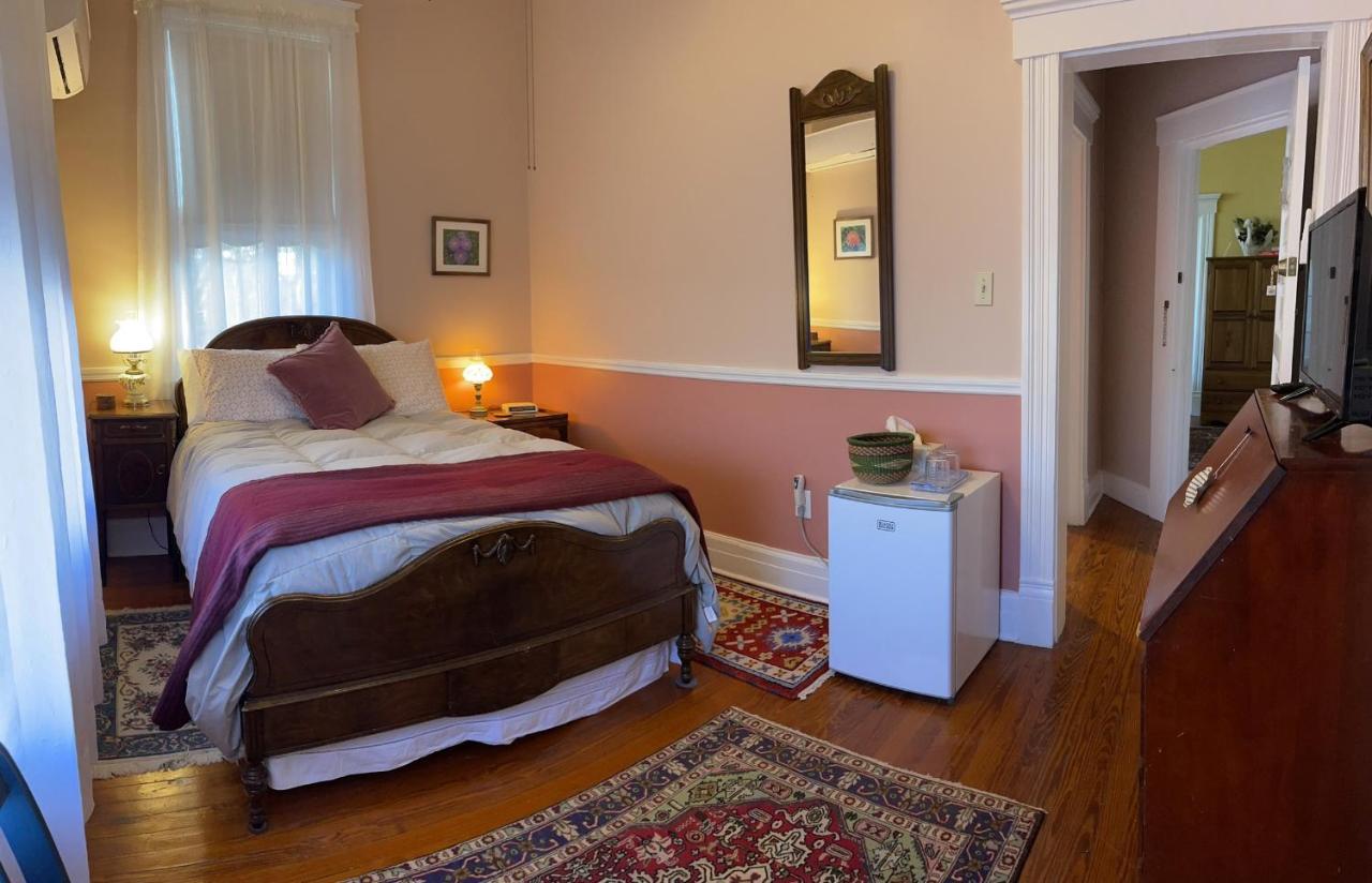 The Grey Swan Inn Llc Blackstone Dış mekan fotoğraf