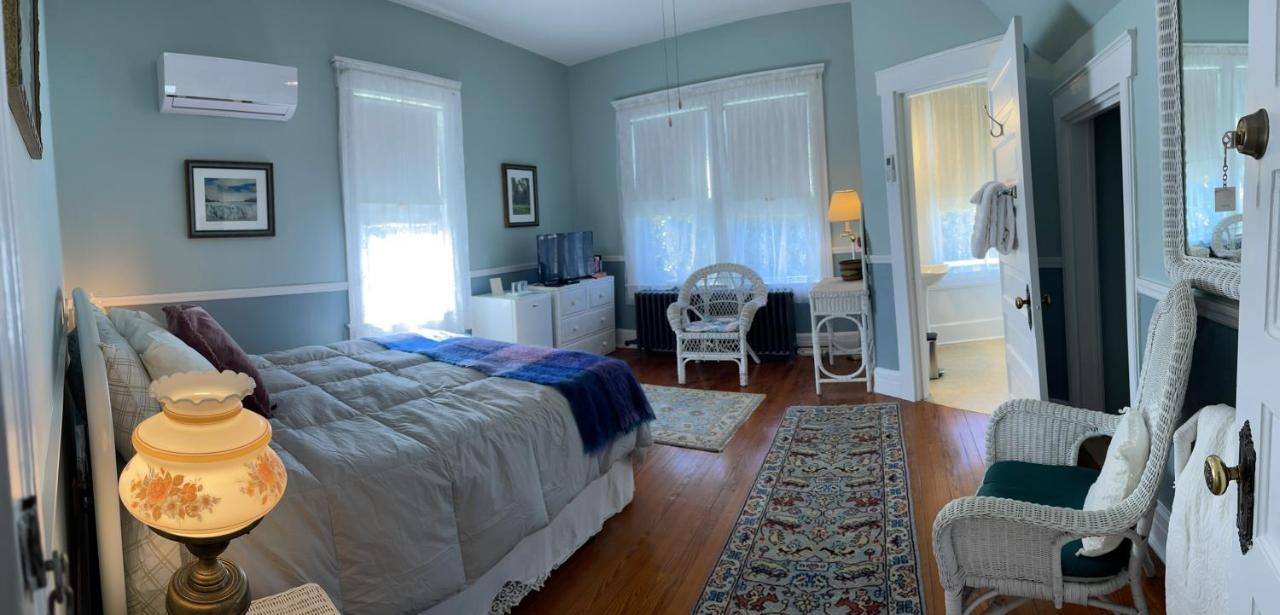 The Grey Swan Inn Llc Blackstone Dış mekan fotoğraf
