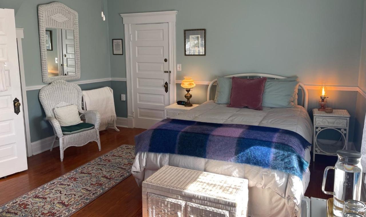 The Grey Swan Inn Llc Blackstone Dış mekan fotoğraf