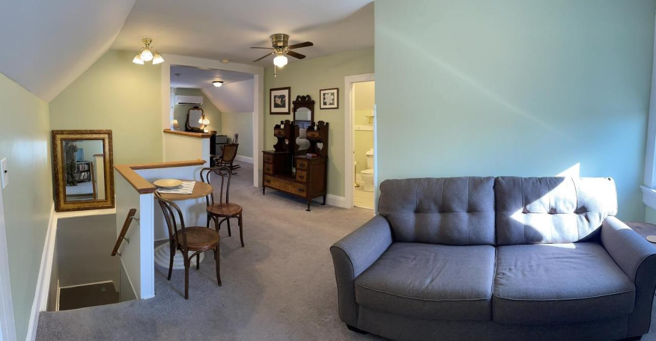 The Grey Swan Inn Llc Blackstone Dış mekan fotoğraf