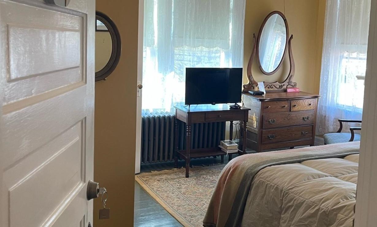 The Grey Swan Inn Llc Blackstone Dış mekan fotoğraf