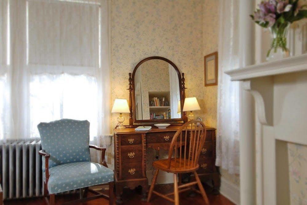 The Grey Swan Inn Llc Blackstone Dış mekan fotoğraf