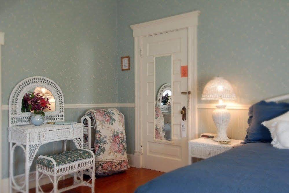 The Grey Swan Inn Llc Blackstone Dış mekan fotoğraf