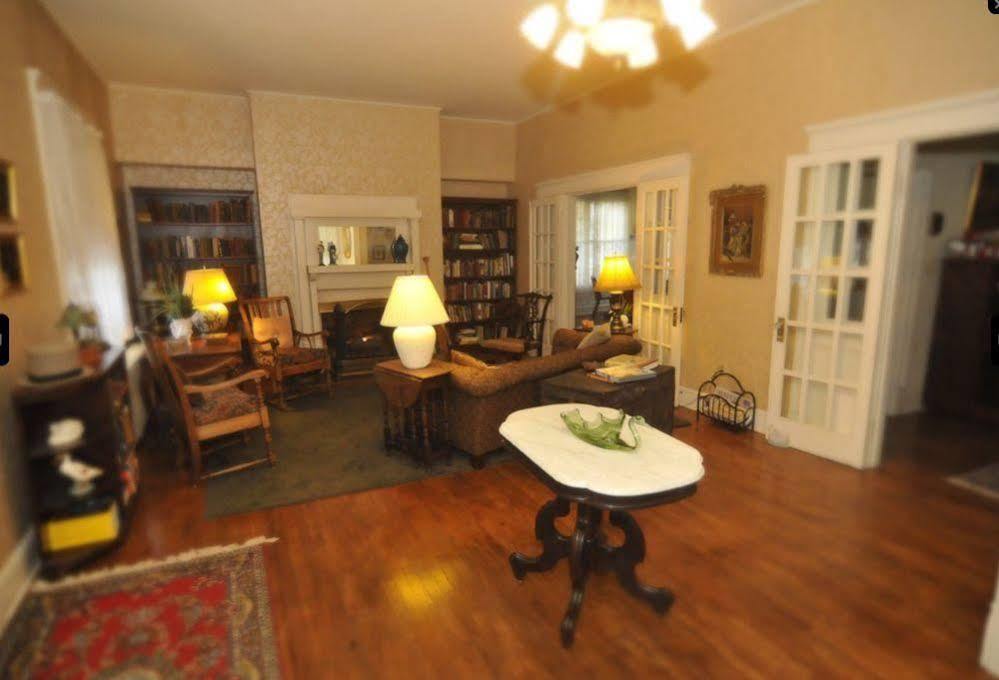 The Grey Swan Inn Llc Blackstone Dış mekan fotoğraf